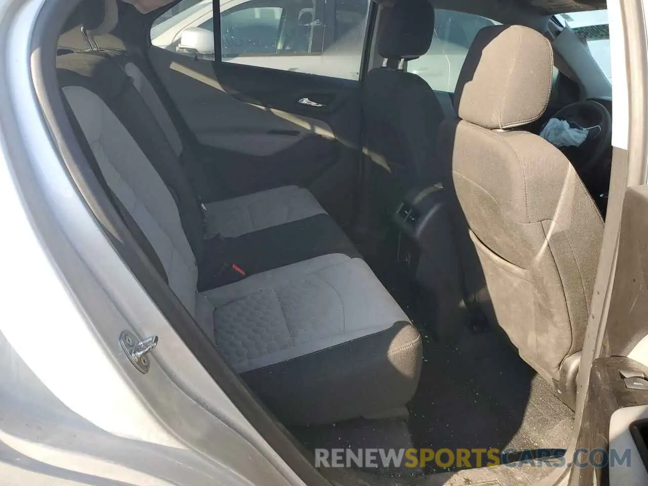 10 Photograph of a damaged car 3GNAXSEV5LS613851 CHEVROLET EQUINOX 2020