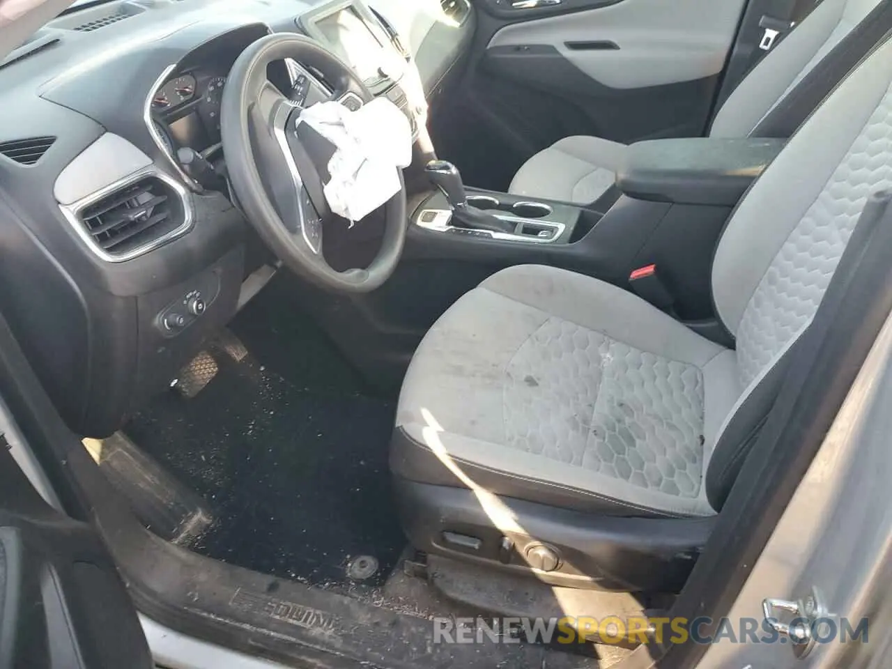 7 Photograph of a damaged car 3GNAXSEV5LS613851 CHEVROLET EQUINOX 2020