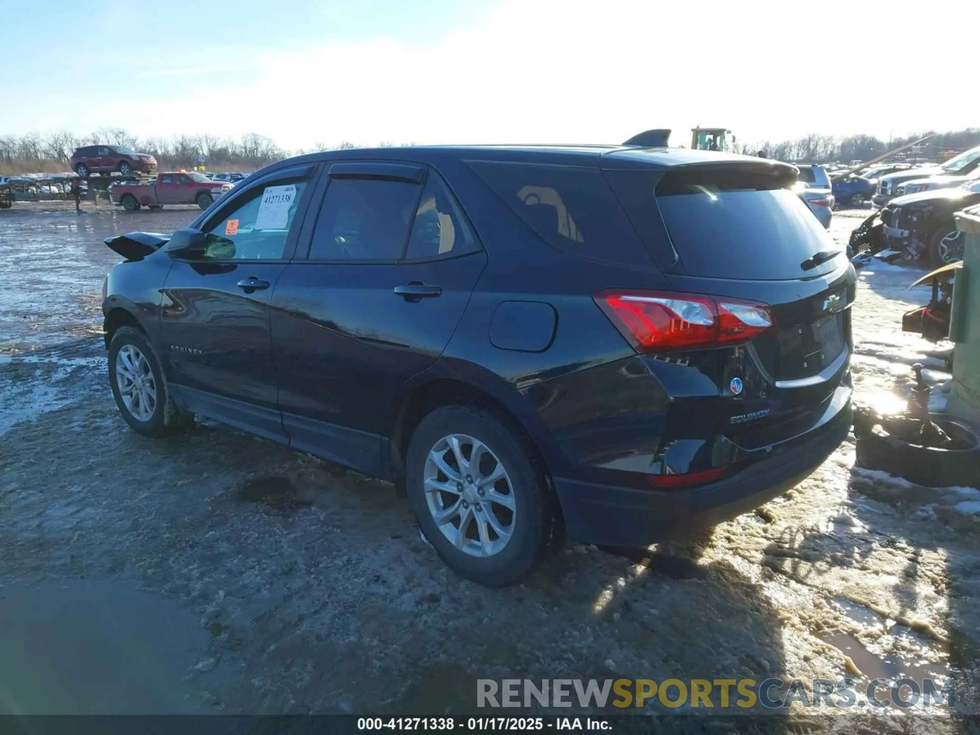 3 Photograph of a damaged car 3GNAXSEV5LS653413 CHEVROLET EQUINOX 2020