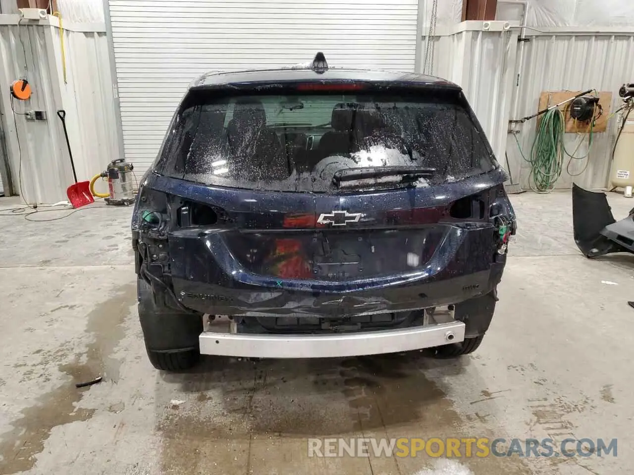 6 Photograph of a damaged car 3GNAXSEV6LS502564 CHEVROLET EQUINOX 2020