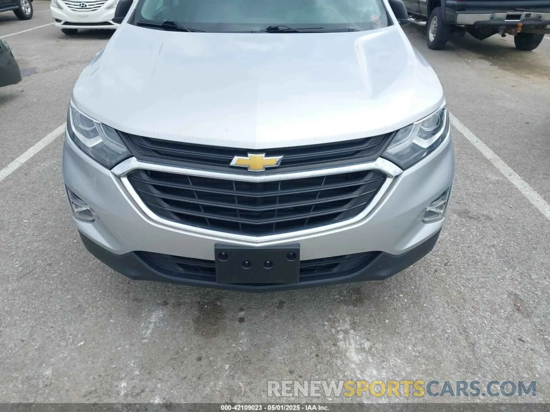 6 Photograph of a damaged car 3GNAXSEV6LS622896 CHEVROLET EQUINOX 2020