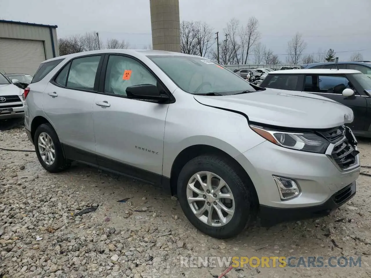 4 Photograph of a damaged car 3GNAXSEV7LS623412 CHEVROLET EQUINOX 2020