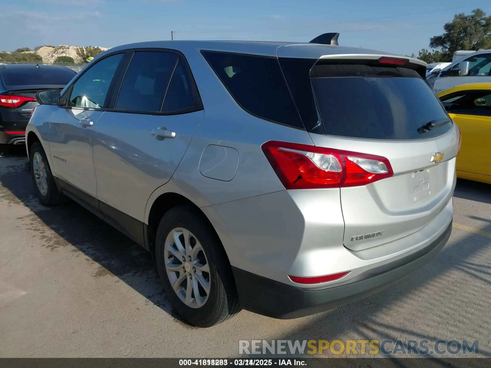 3 Photograph of a damaged car 3GNAXSEV7LS665529 CHEVROLET EQUINOX 2020