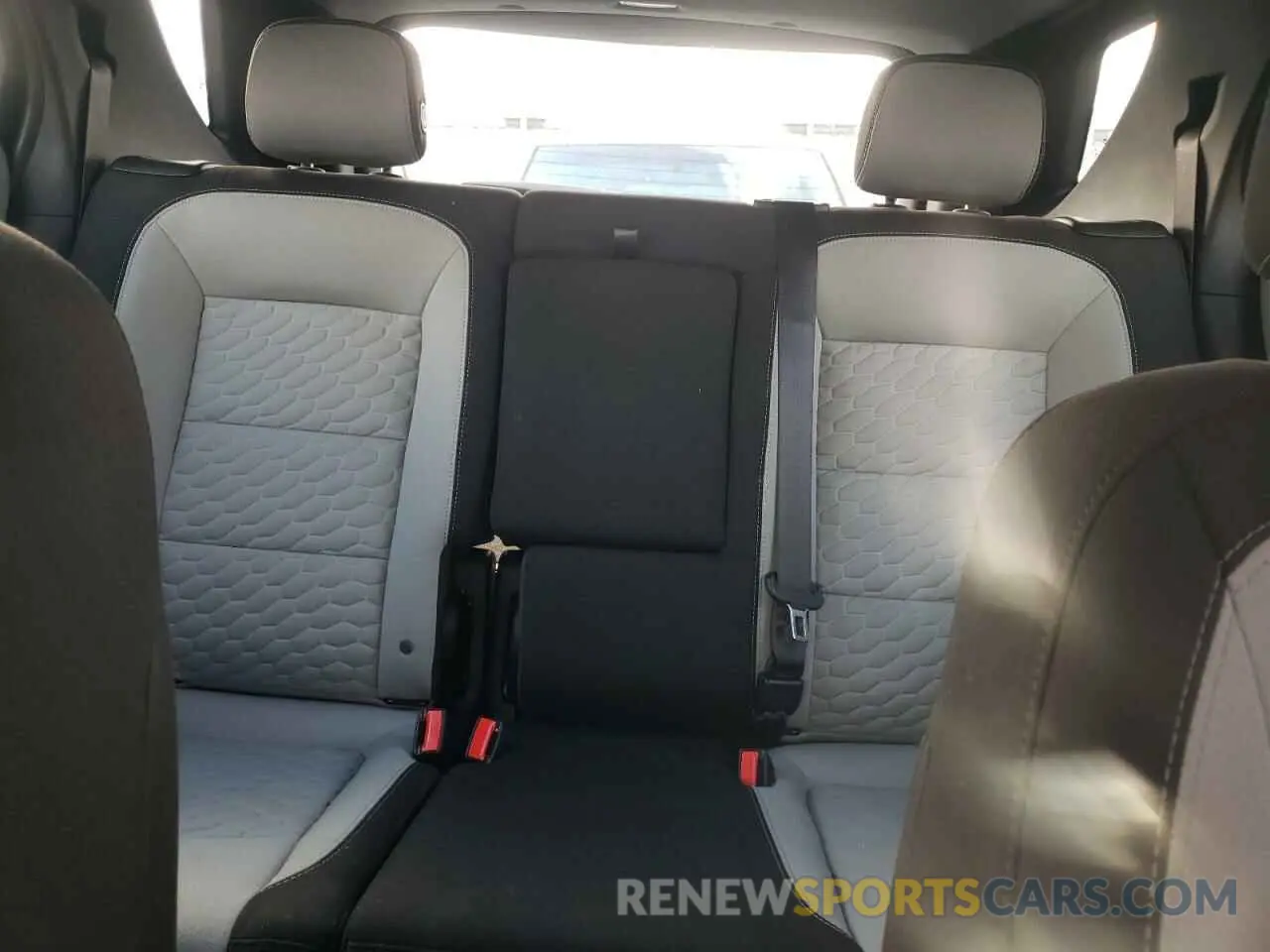 10 Photograph of a damaged car 3GNAXSEV8LS668908 CHEVROLET EQUINOX 2020