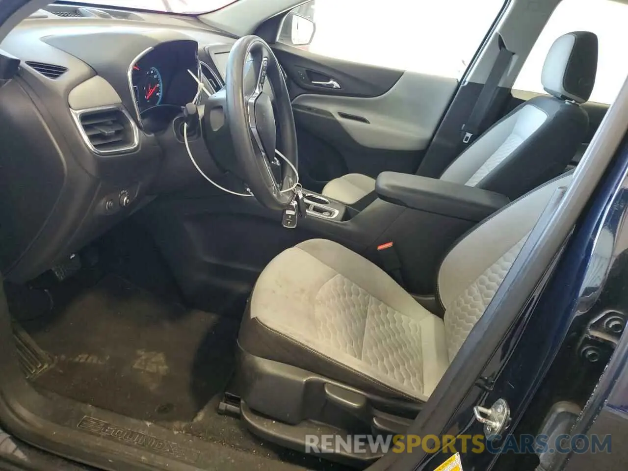 7 Photograph of a damaged car 3GNAXSEV8LS668908 CHEVROLET EQUINOX 2020