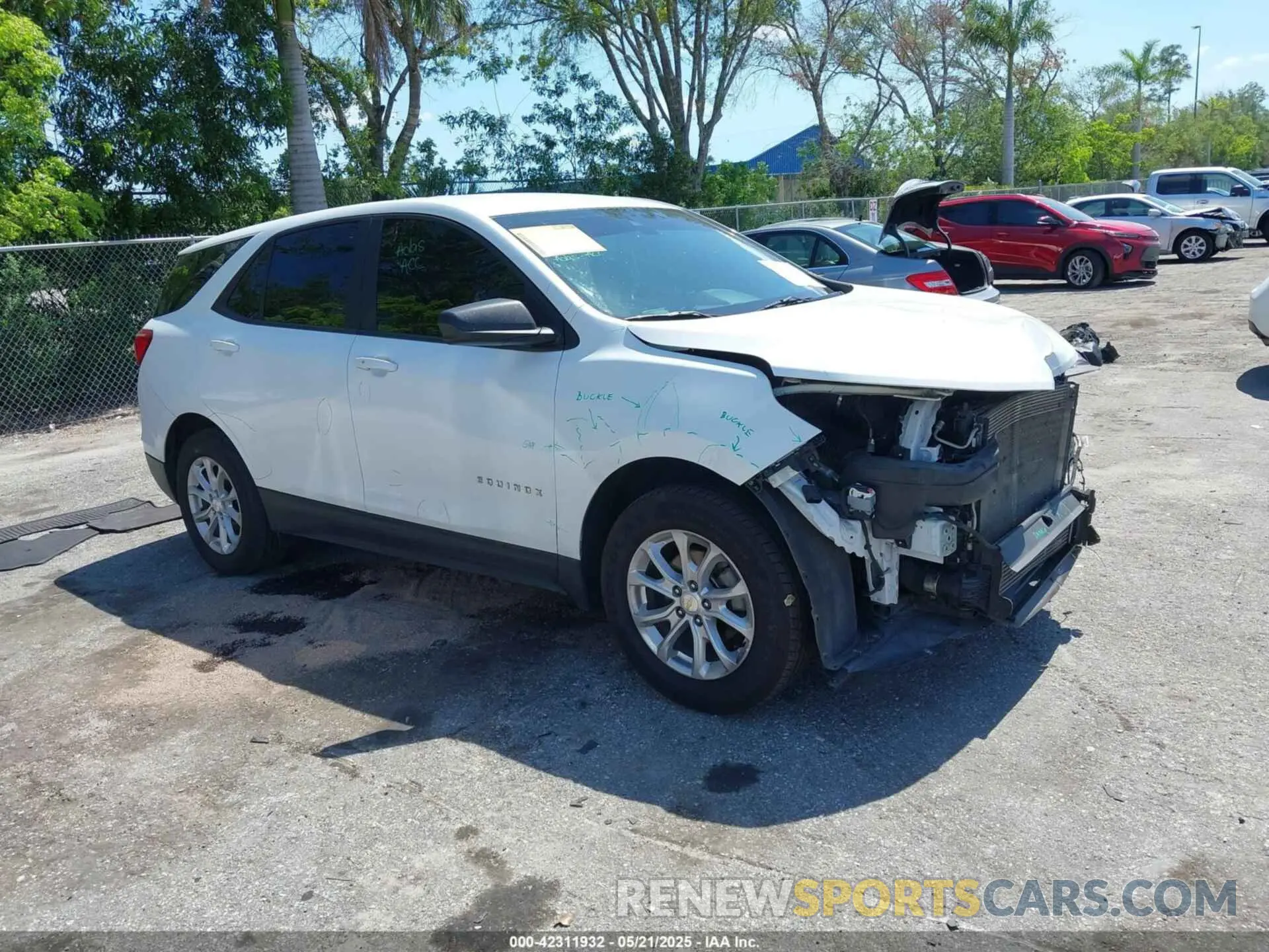 1 Photograph of a damaged car 3GNAXSEV8LS709523 CHEVROLET EQUINOX 2020