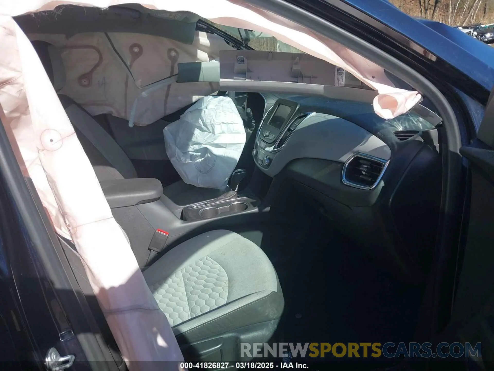 5 Photograph of a damaged car 3GNAXSEV9LS659179 CHEVROLET EQUINOX 2020