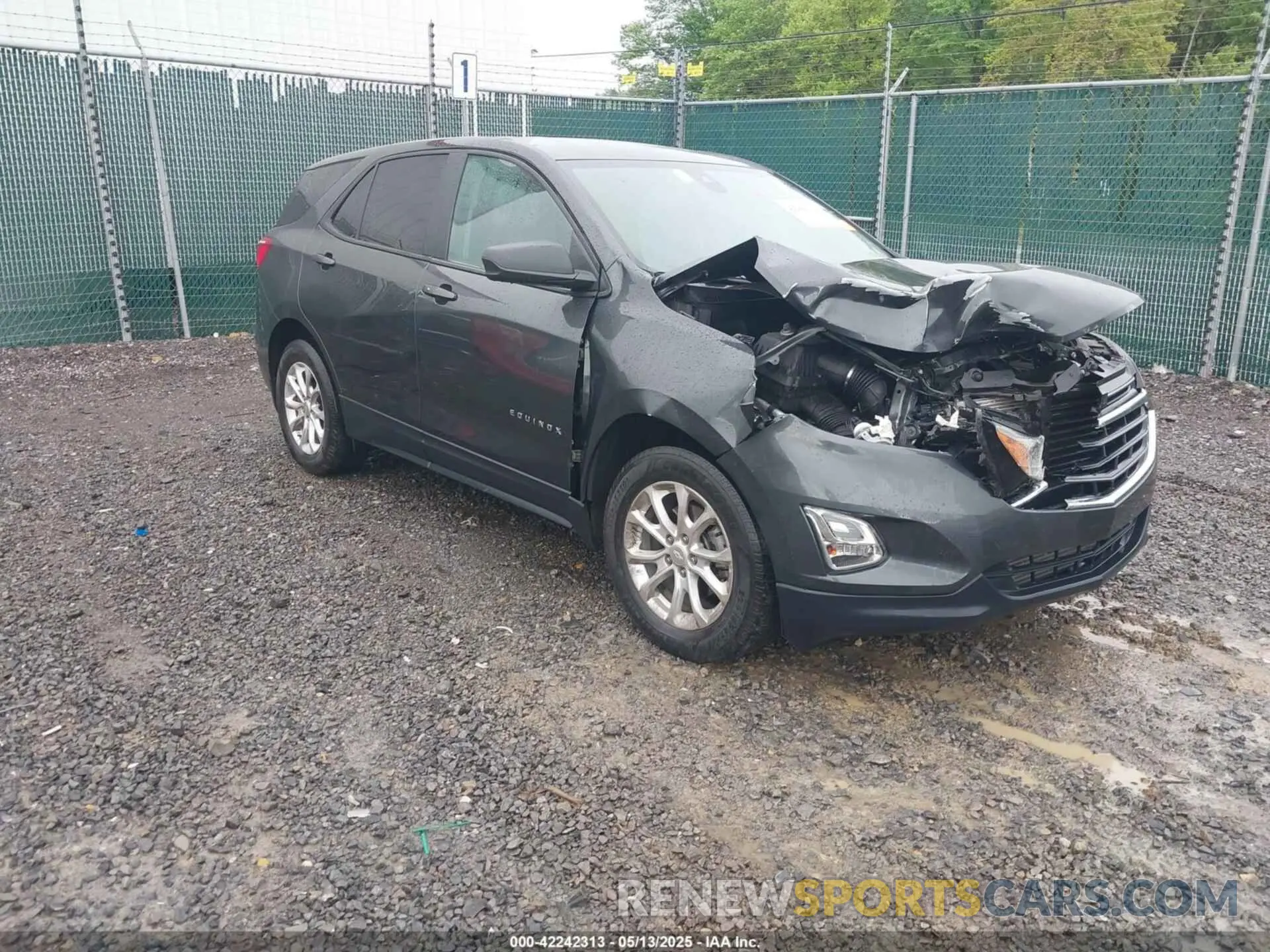 1 Photograph of a damaged car 3GNAXSEV9LS660980 CHEVROLET EQUINOX 2020
