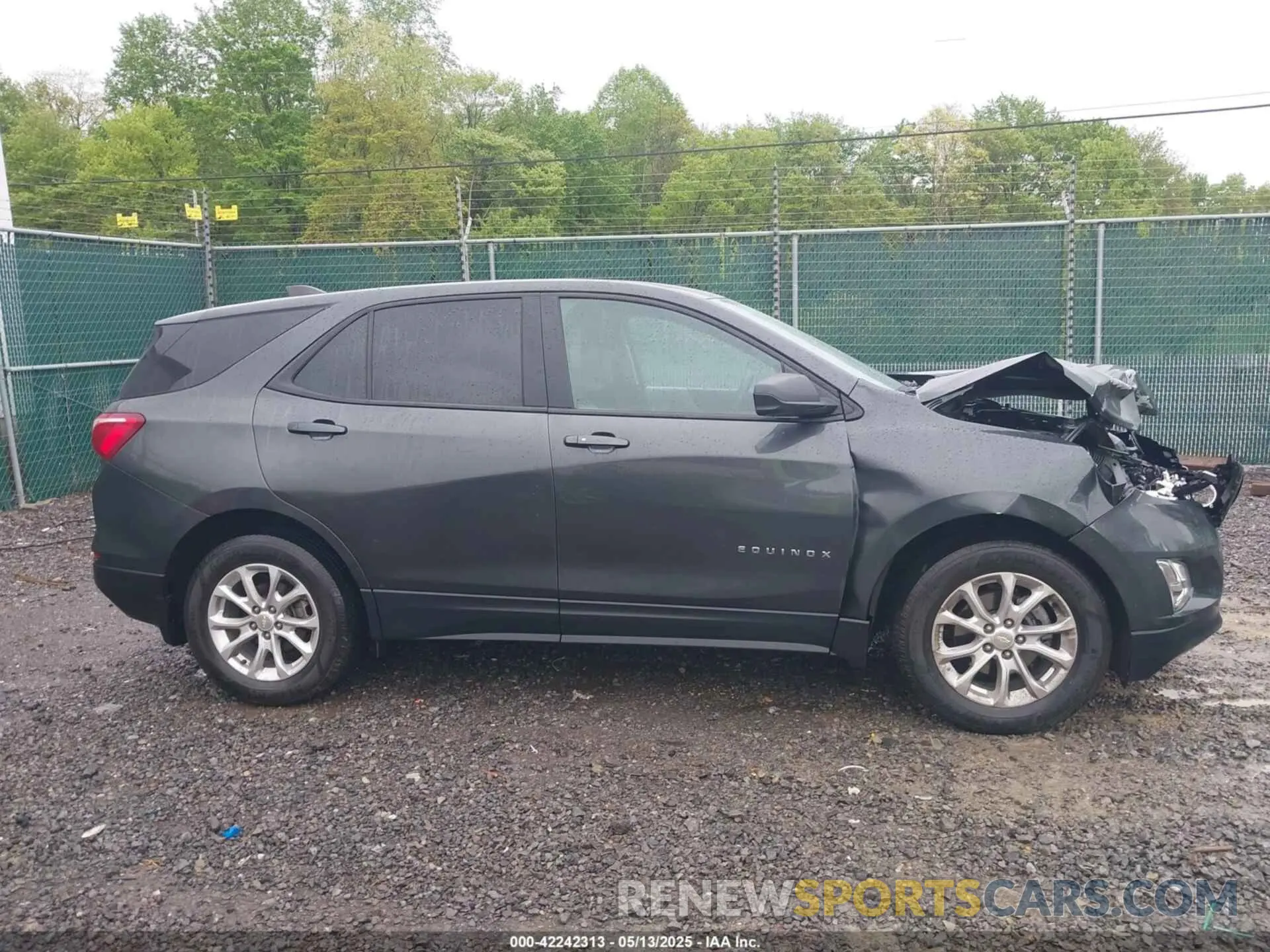 13 Photograph of a damaged car 3GNAXSEV9LS660980 CHEVROLET EQUINOX 2020