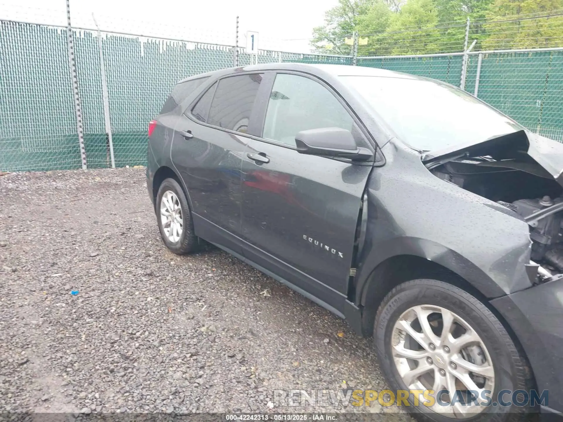 17 Photograph of a damaged car 3GNAXSEV9LS660980 CHEVROLET EQUINOX 2020