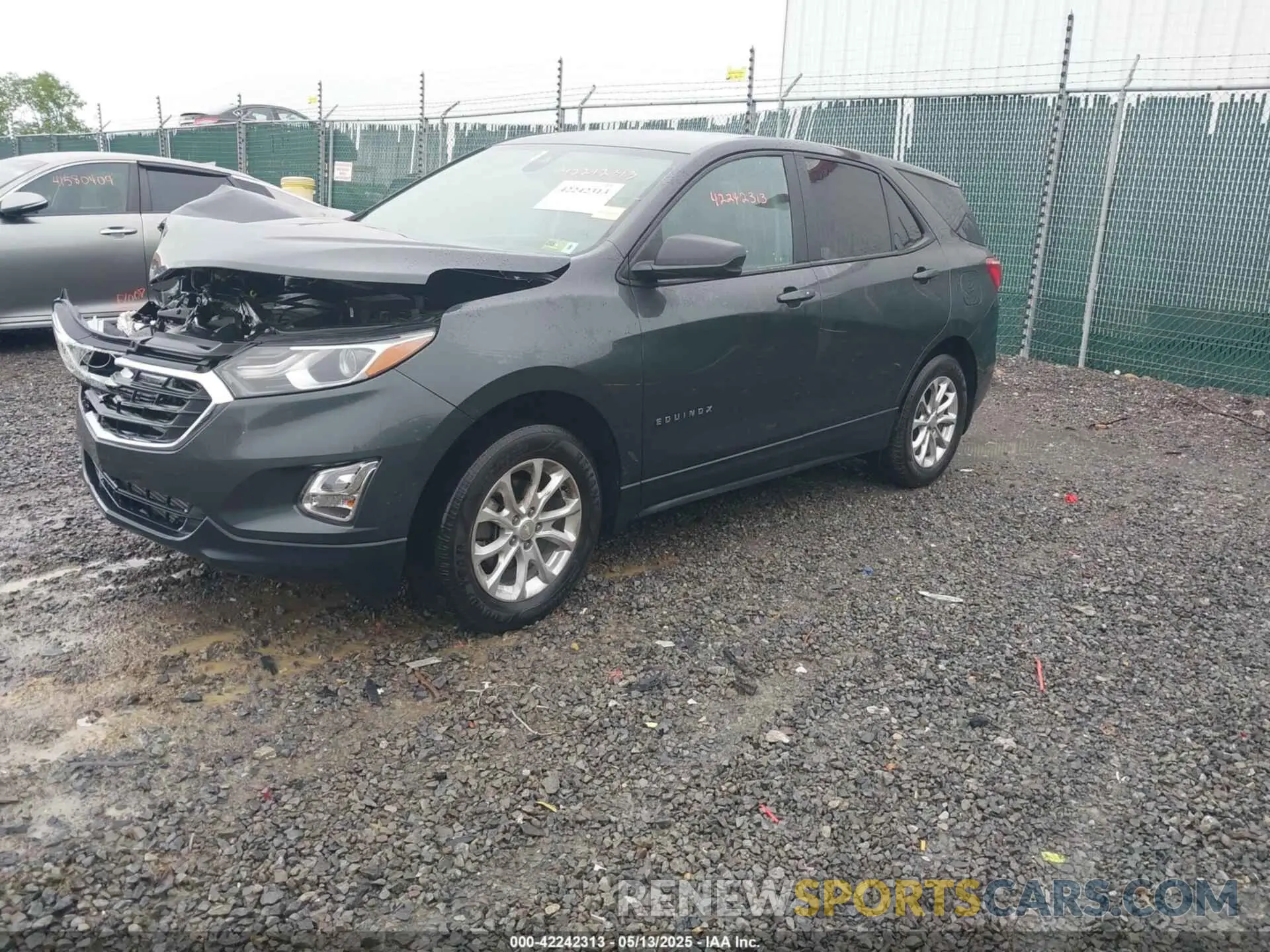 2 Photograph of a damaged car 3GNAXSEV9LS660980 CHEVROLET EQUINOX 2020