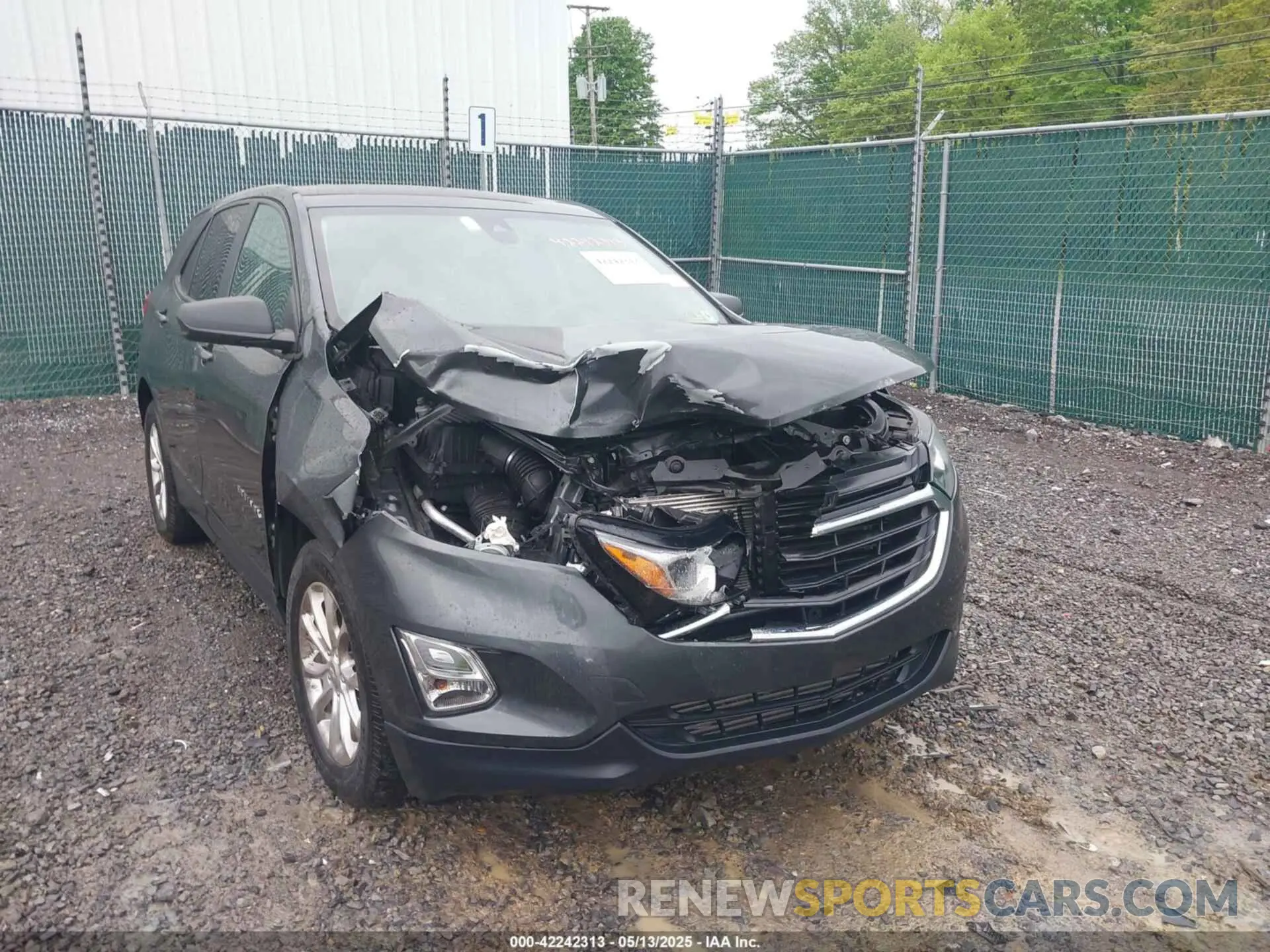 6 Photograph of a damaged car 3GNAXSEV9LS660980 CHEVROLET EQUINOX 2020