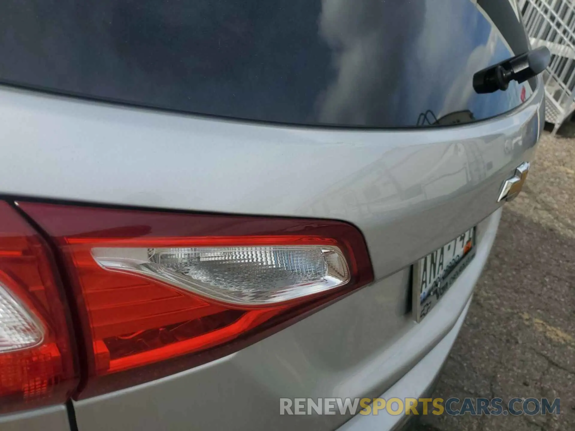 11 Photograph of a damaged car 3GNAXTEV2LS729711 CHEVROLET EQUINOX 2020