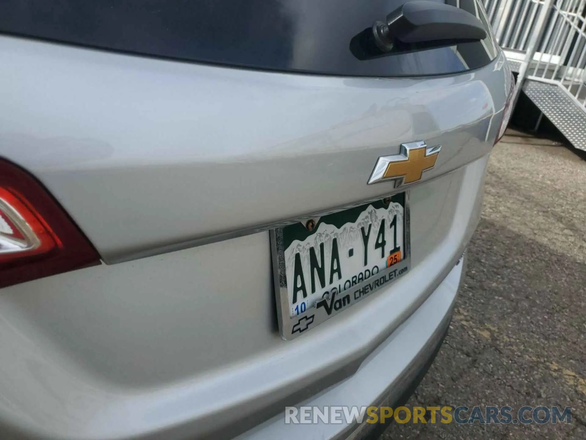 26 Photograph of a damaged car 3GNAXTEV2LS729711 CHEVROLET EQUINOX 2020