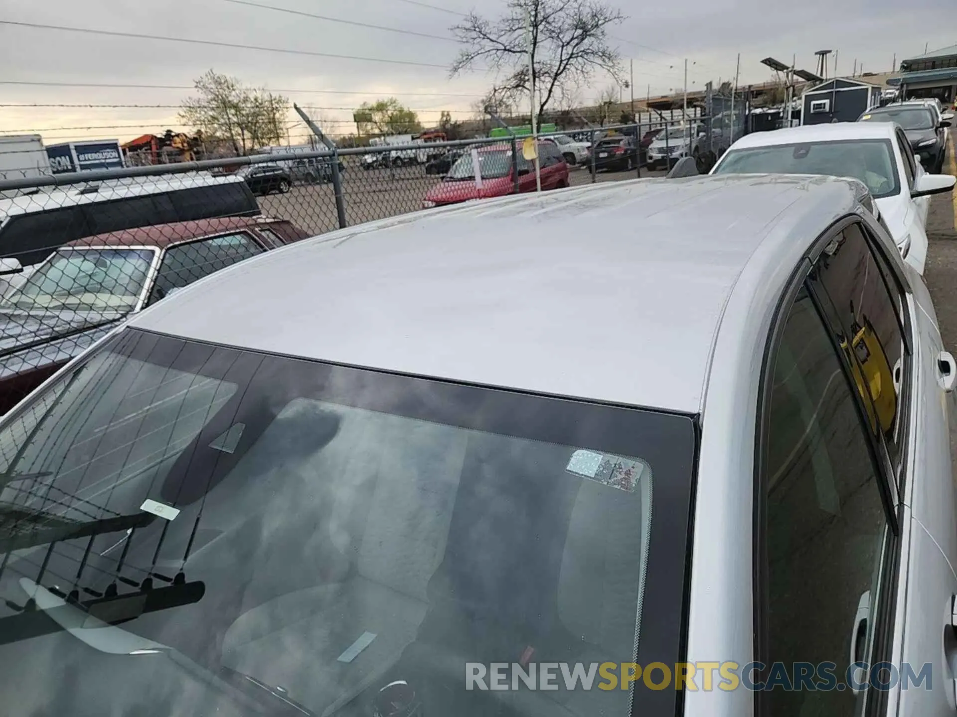 4 Photograph of a damaged car 3GNAXTEV2LS729711 CHEVROLET EQUINOX 2020