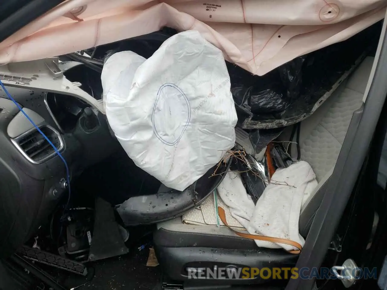 7 Photograph of a damaged car 3GNAXTEV3LL253897 CHEVROLET EQUINOX 2020