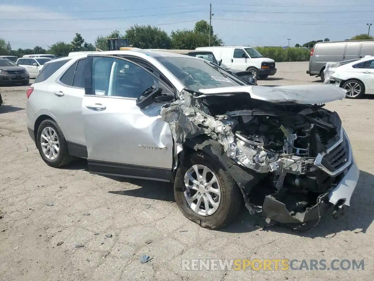 4 Photograph of a damaged car 3GNAXTEV3LS612073 CHEVROLET EQUINOX 2020