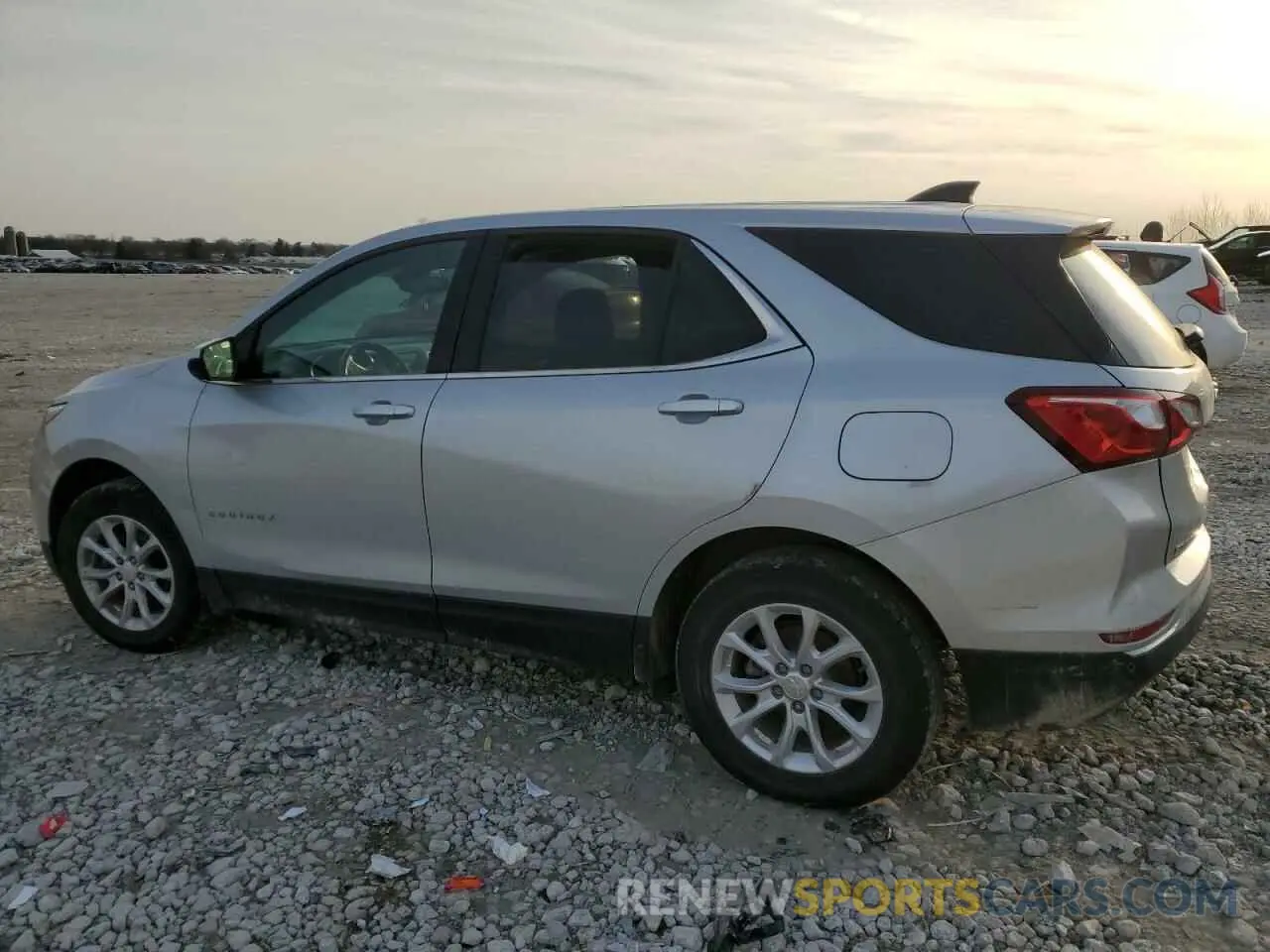 2 Photograph of a damaged car 3GNAXTEV6LL279118 CHEVROLET EQUINOX 2020
