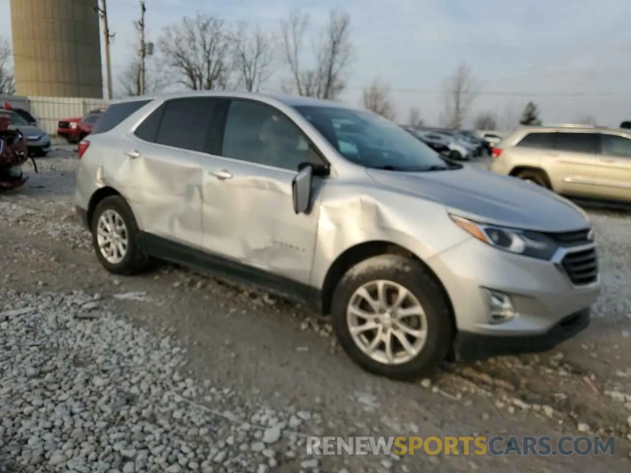 4 Photograph of a damaged car 3GNAXTEV6LL279118 CHEVROLET EQUINOX 2020