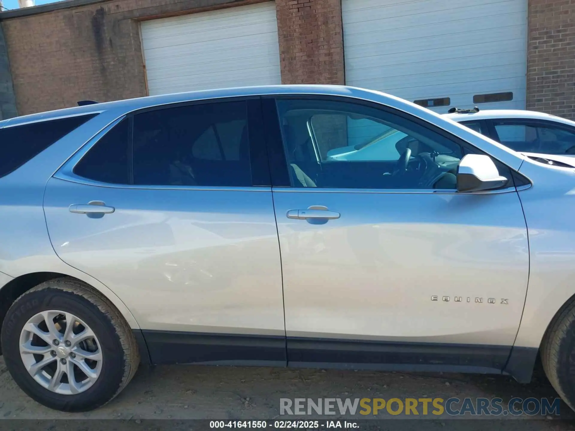 13 Photograph of a damaged car 3GNAXTEV7LS720289 CHEVROLET EQUINOX 2020