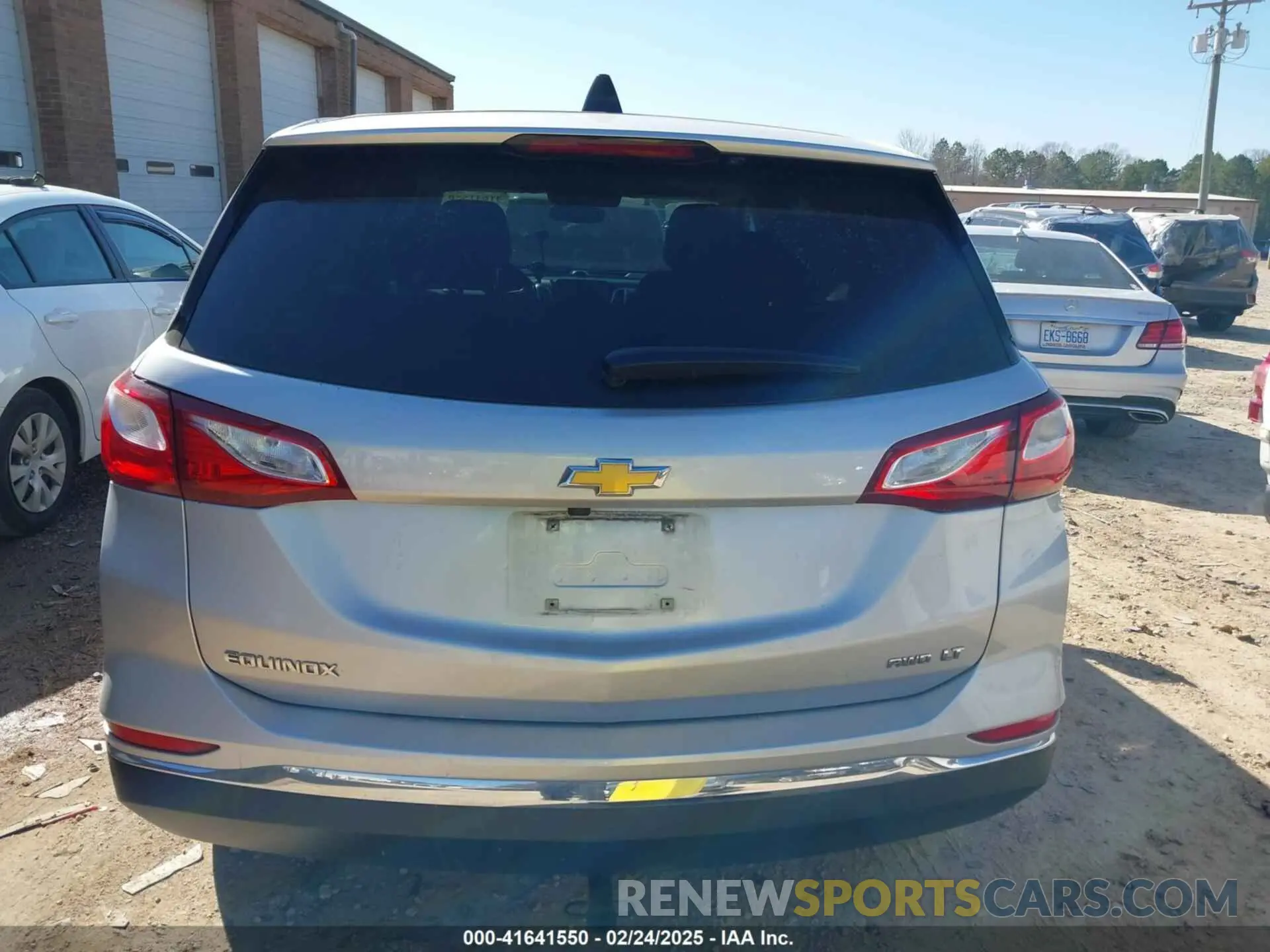 16 Photograph of a damaged car 3GNAXTEV7LS720289 CHEVROLET EQUINOX 2020