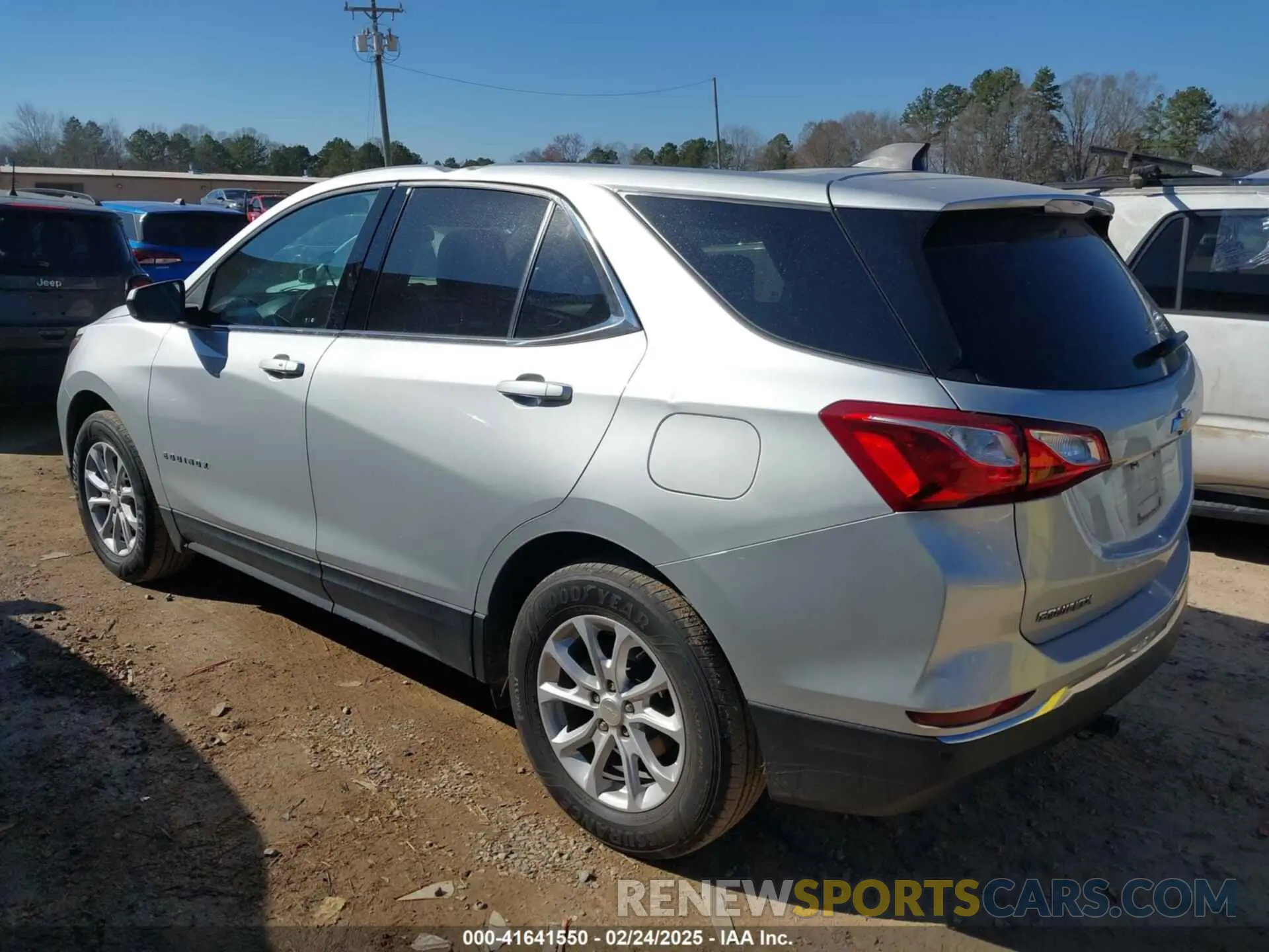 3 Photograph of a damaged car 3GNAXTEV7LS720289 CHEVROLET EQUINOX 2020