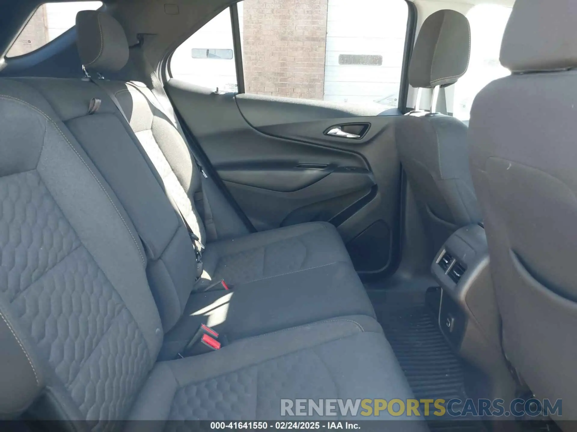 8 Photograph of a damaged car 3GNAXTEV7LS720289 CHEVROLET EQUINOX 2020