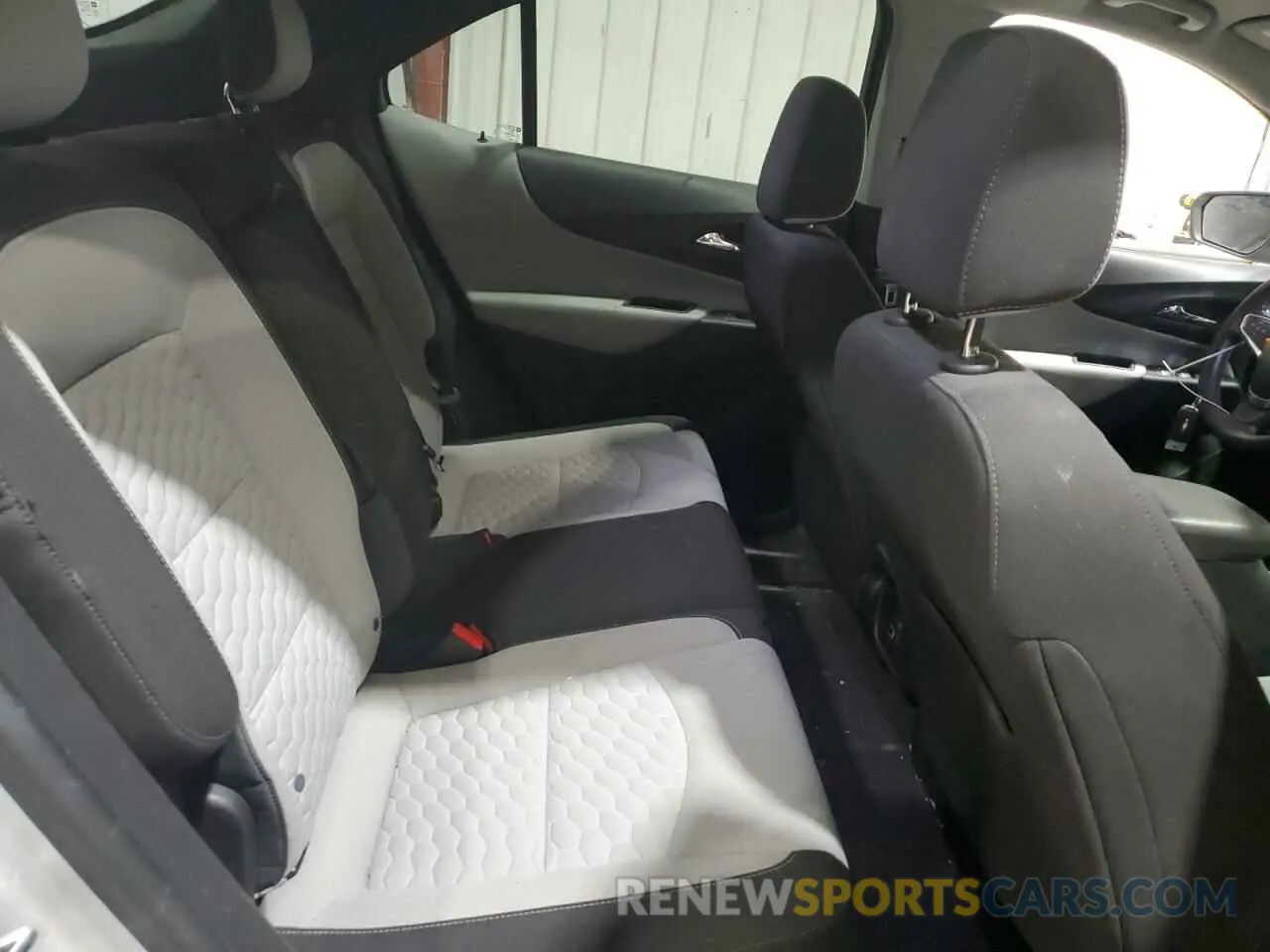 11 Photograph of a damaged car 3GNAXTEV7LS721362 CHEVROLET EQUINOX 2020