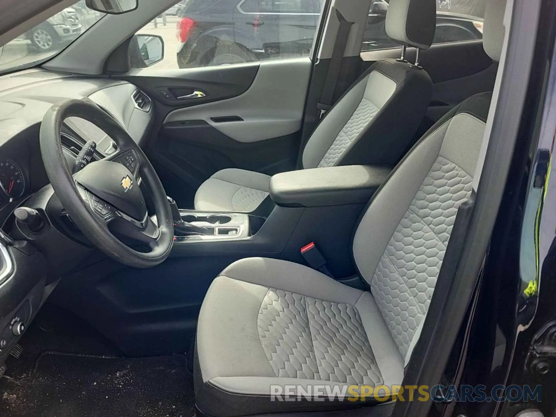 11 Photograph of a damaged car 3GNAXTEV8LS725548 CHEVROLET EQUINOX 2020