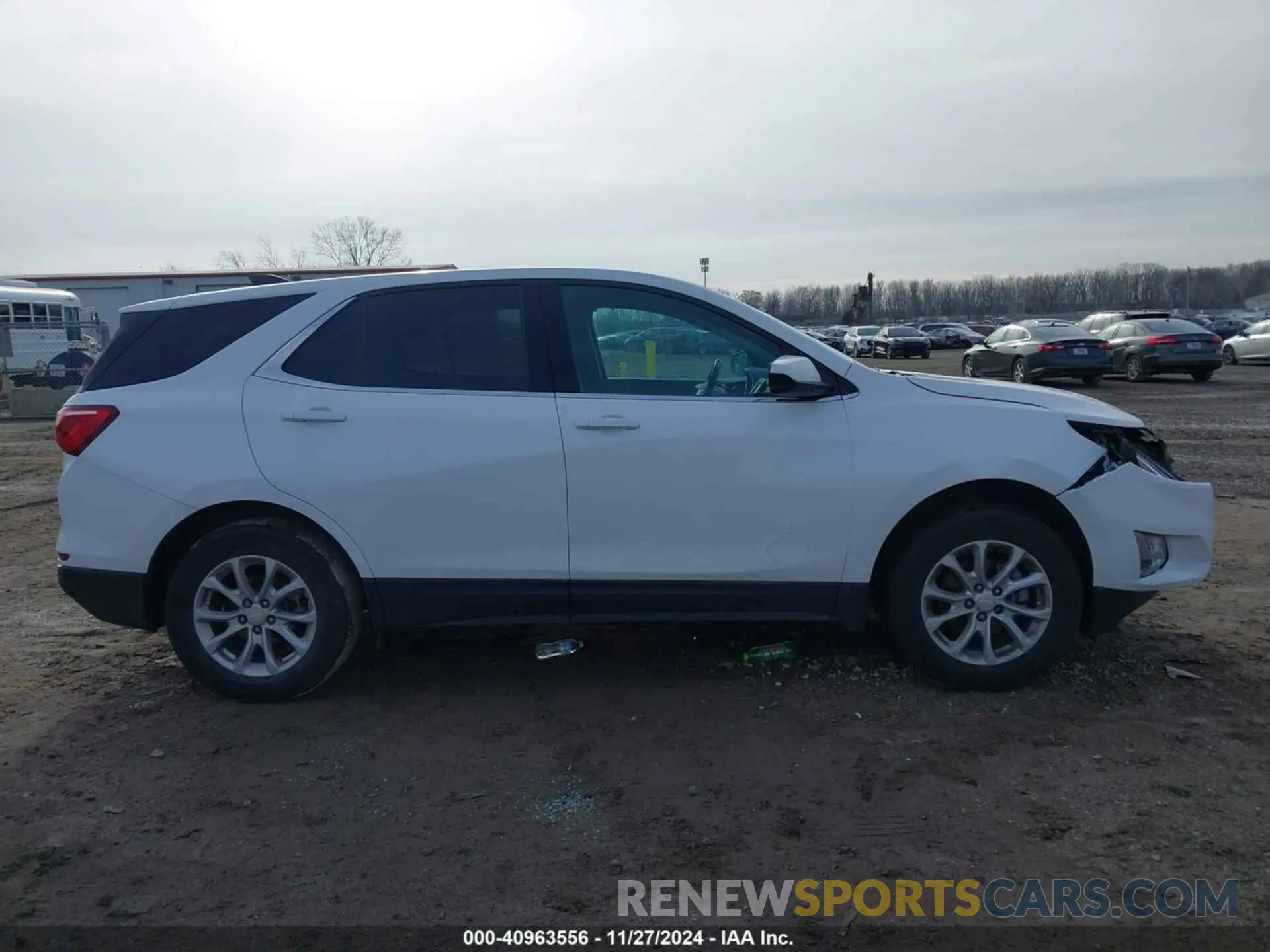 13 Photograph of a damaged car 3GNAXTEV8LS737926 CHEVROLET EQUINOX 2020