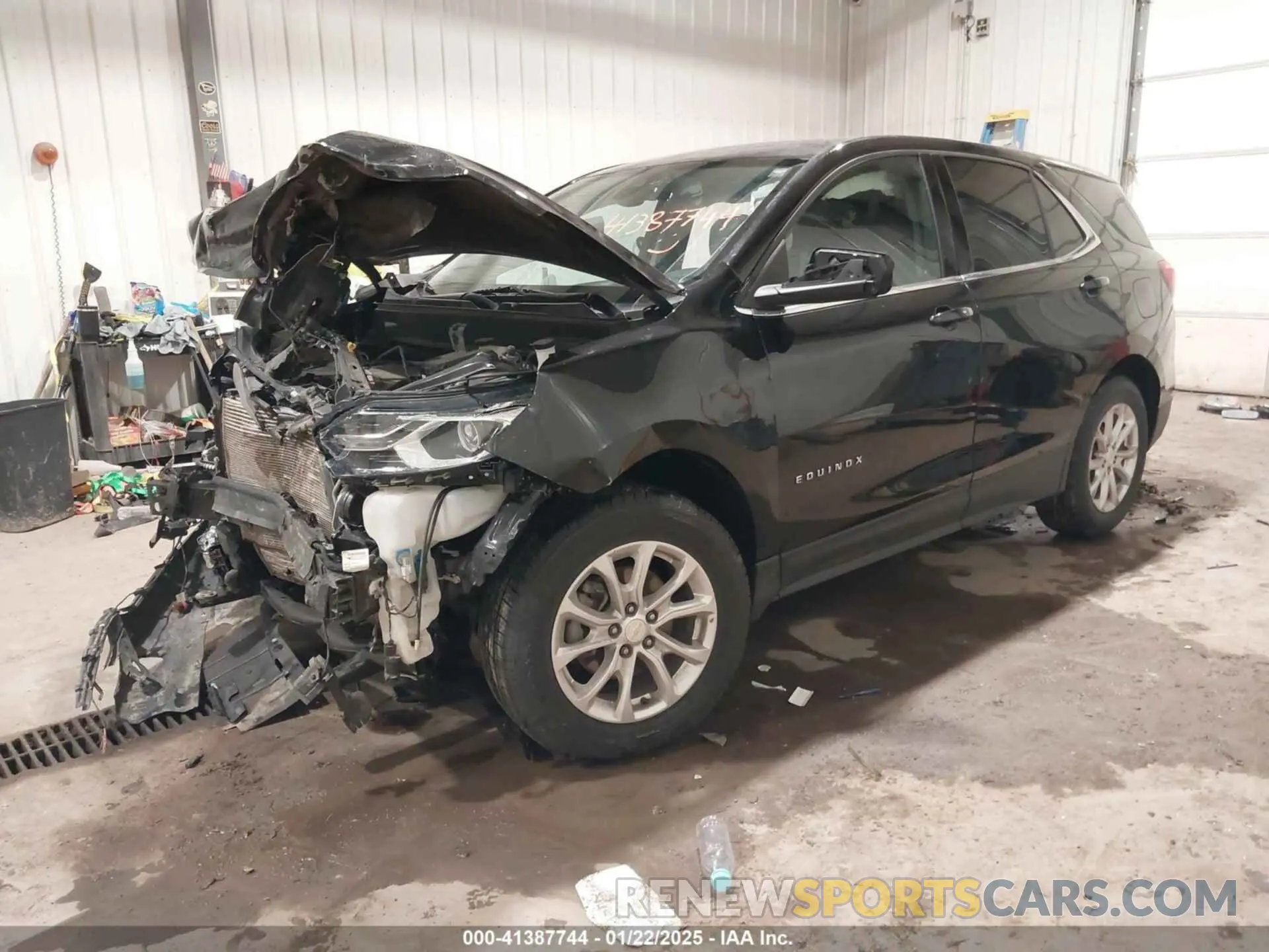 2 Photograph of a damaged car 3GNAXUEV0LL293831 CHEVROLET EQUINOX 2020