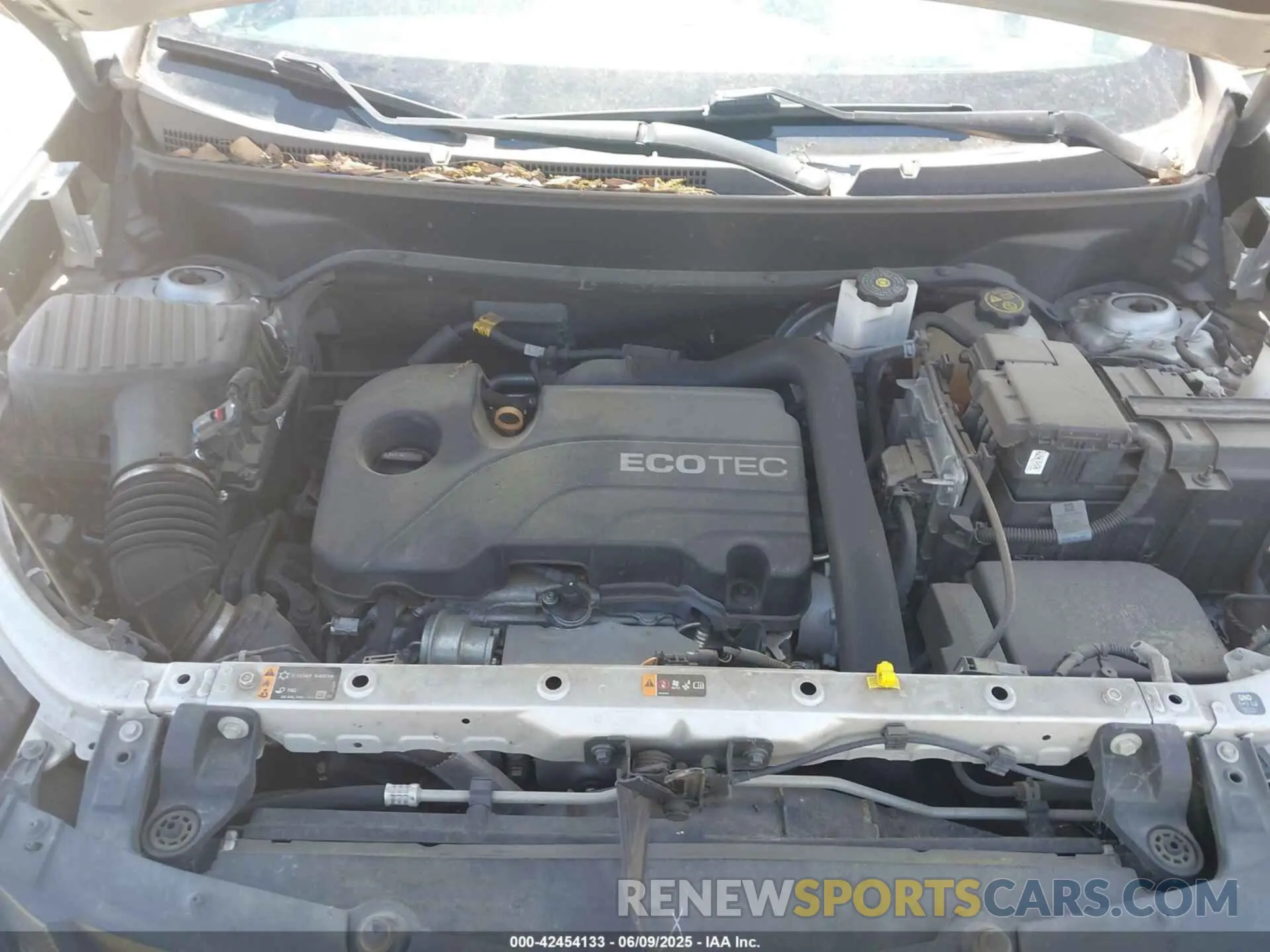 10 Photograph of a damaged car 3GNAXUEV0LS528184 CHEVROLET EQUINOX 2020