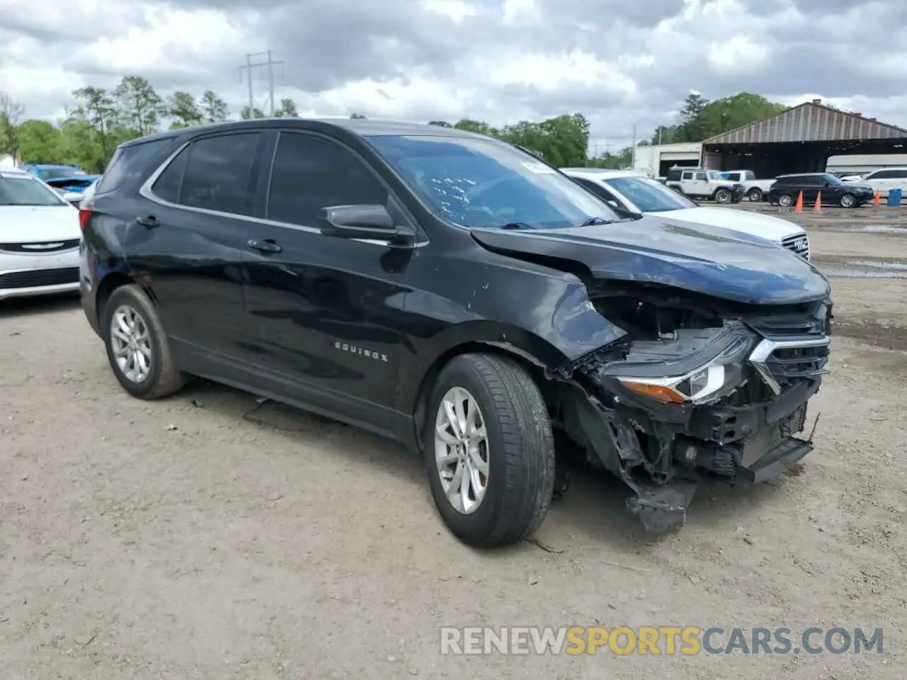 4 Photograph of a damaged car 3GNAXUEV1LL129035 CHEVROLET EQUINOX 2020
