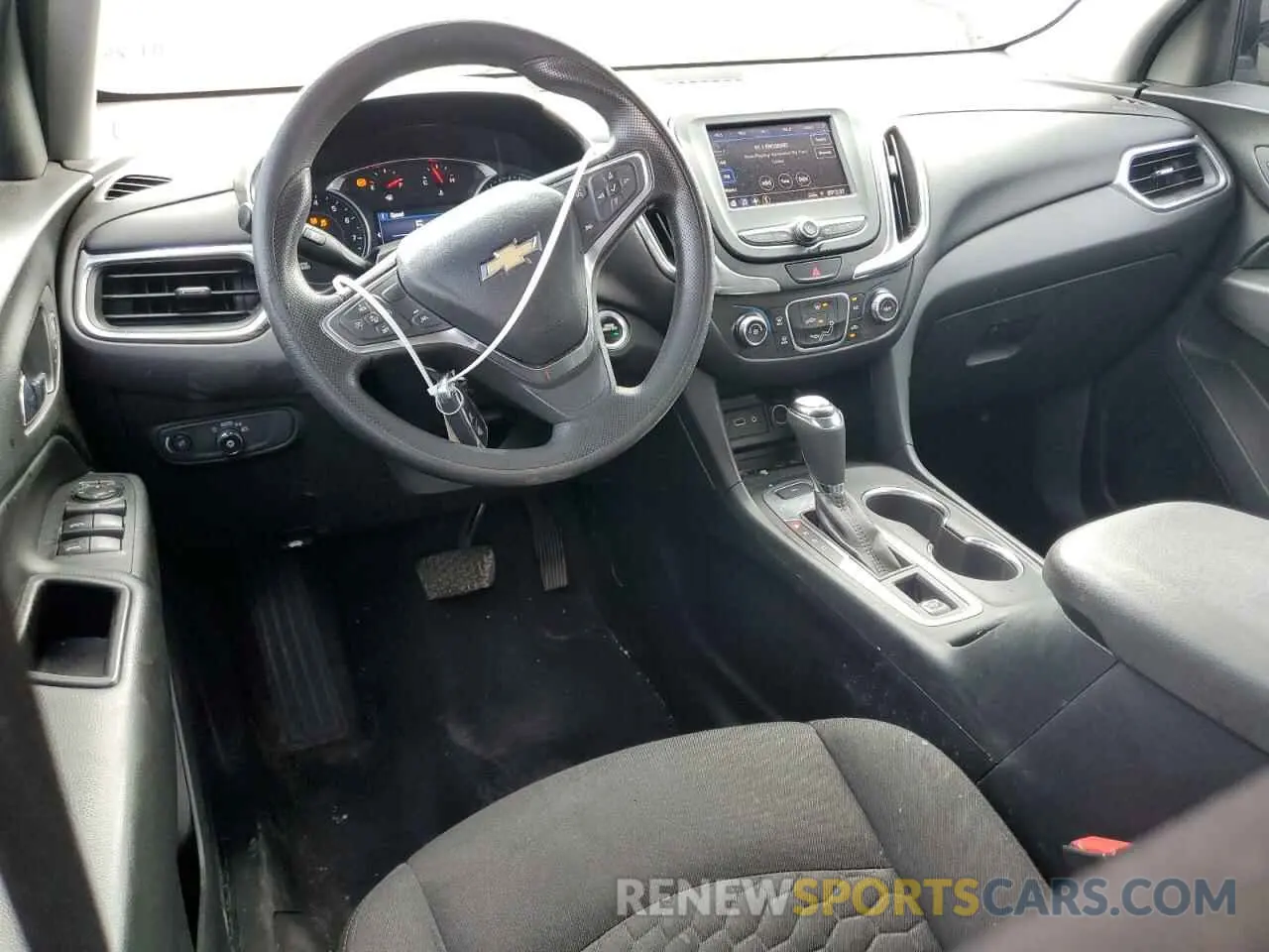 8 Photograph of a damaged car 3GNAXUEV1LL129035 CHEVROLET EQUINOX 2020