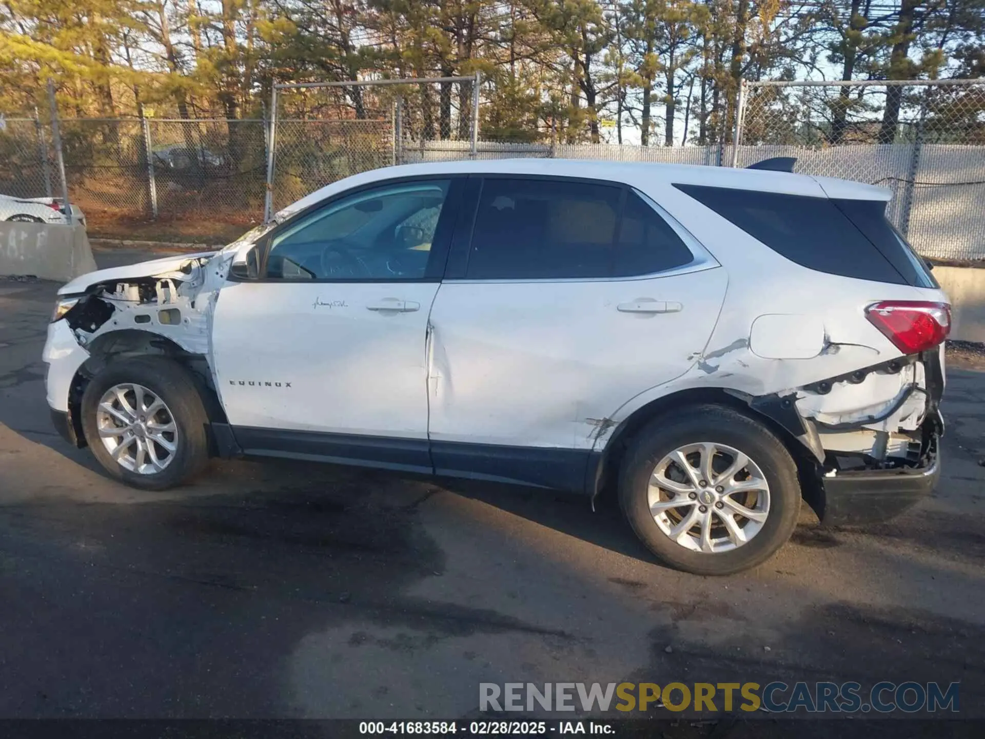 14 Photograph of a damaged car 3GNAXUEV1LL190871 CHEVROLET EQUINOX 2020