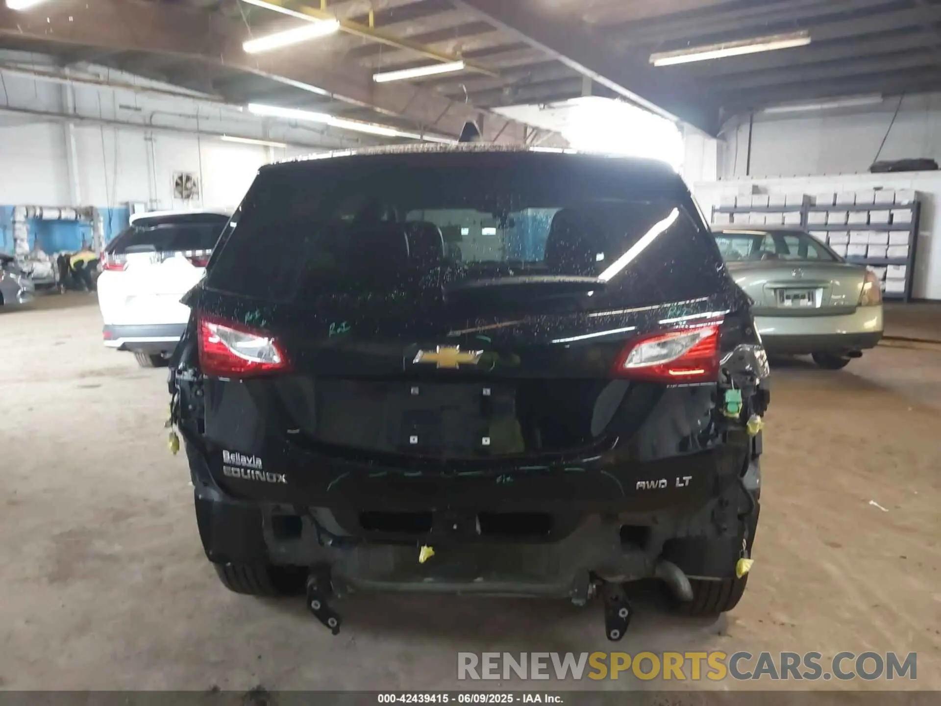 16 Photograph of a damaged car 3GNAXUEV1LL316355 CHEVROLET EQUINOX 2020