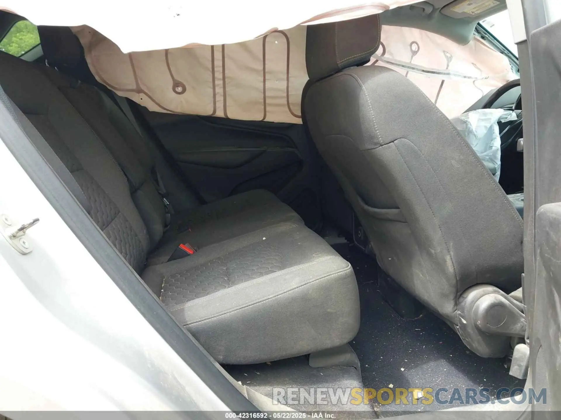 8 Photograph of a damaged car 3GNAXUEV1LS534494 CHEVROLET EQUINOX 2020