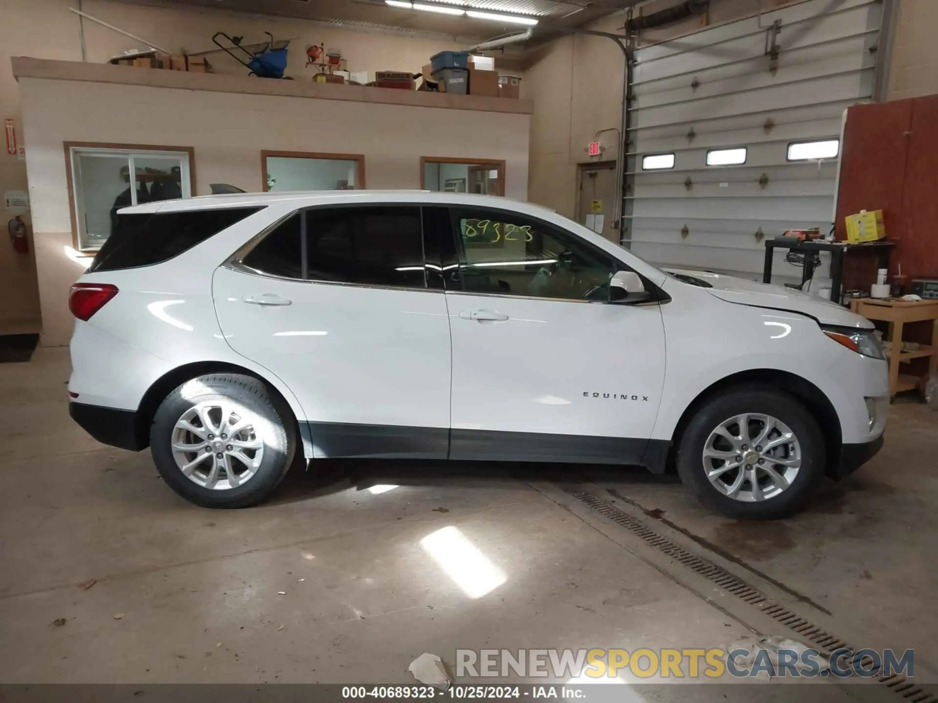 13 Photograph of a damaged car 3GNAXUEV1LS619741 CHEVROLET EQUINOX 2020