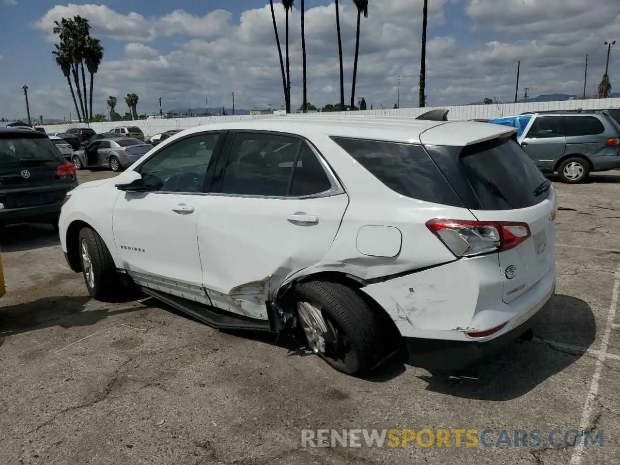 2 Photograph of a damaged car 3GNAXUEV1LS681947 CHEVROLET EQUINOX 2020