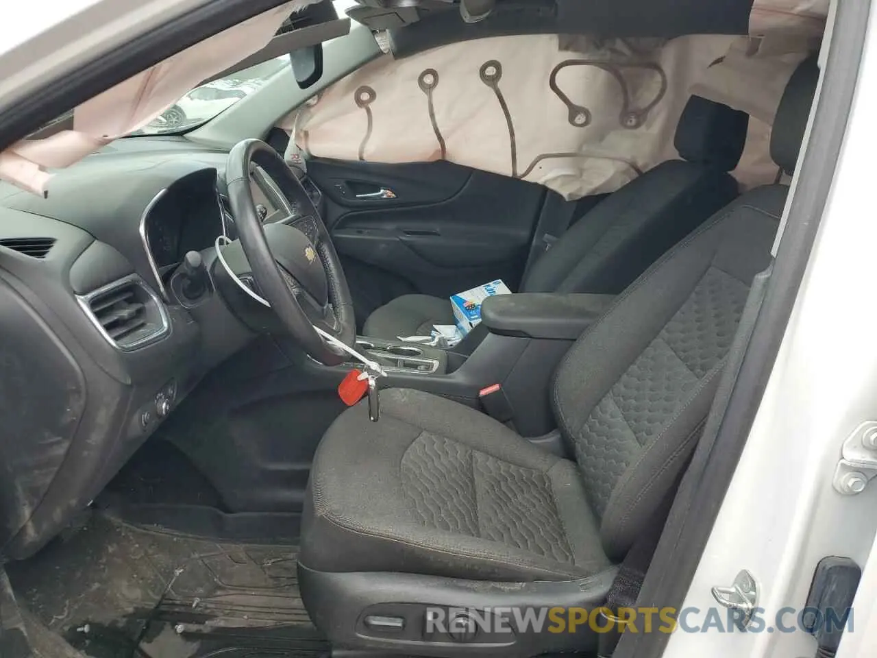 7 Photograph of a damaged car 3GNAXUEV2LL269742 CHEVROLET EQUINOX 2020