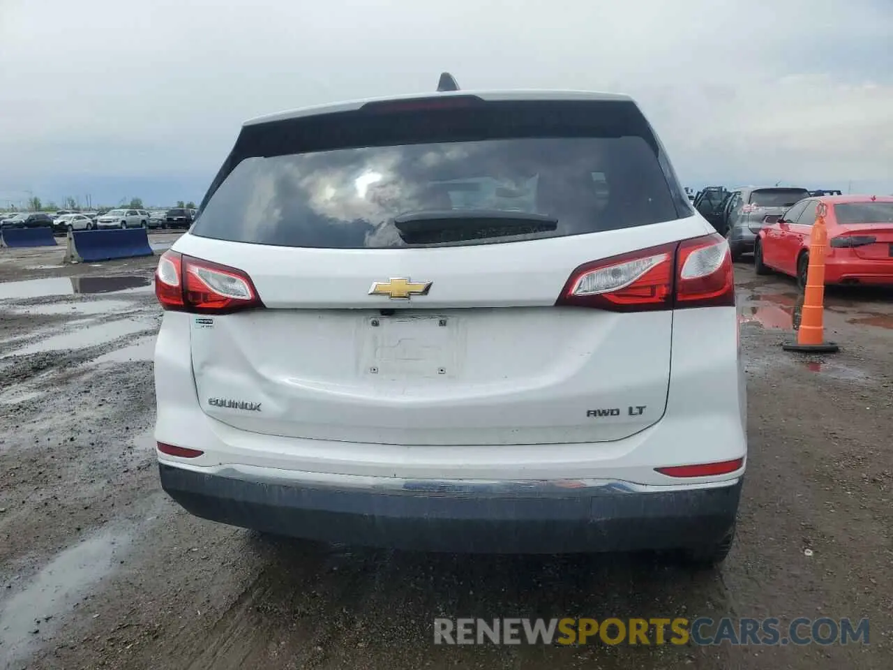 6 Photograph of a damaged car 3GNAXUEV2LS524170 CHEVROLET EQUINOX 2020