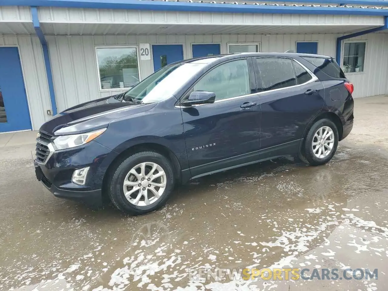 1 Photograph of a damaged car 3GNAXUEV2LS565981 CHEVROLET EQUINOX 2020