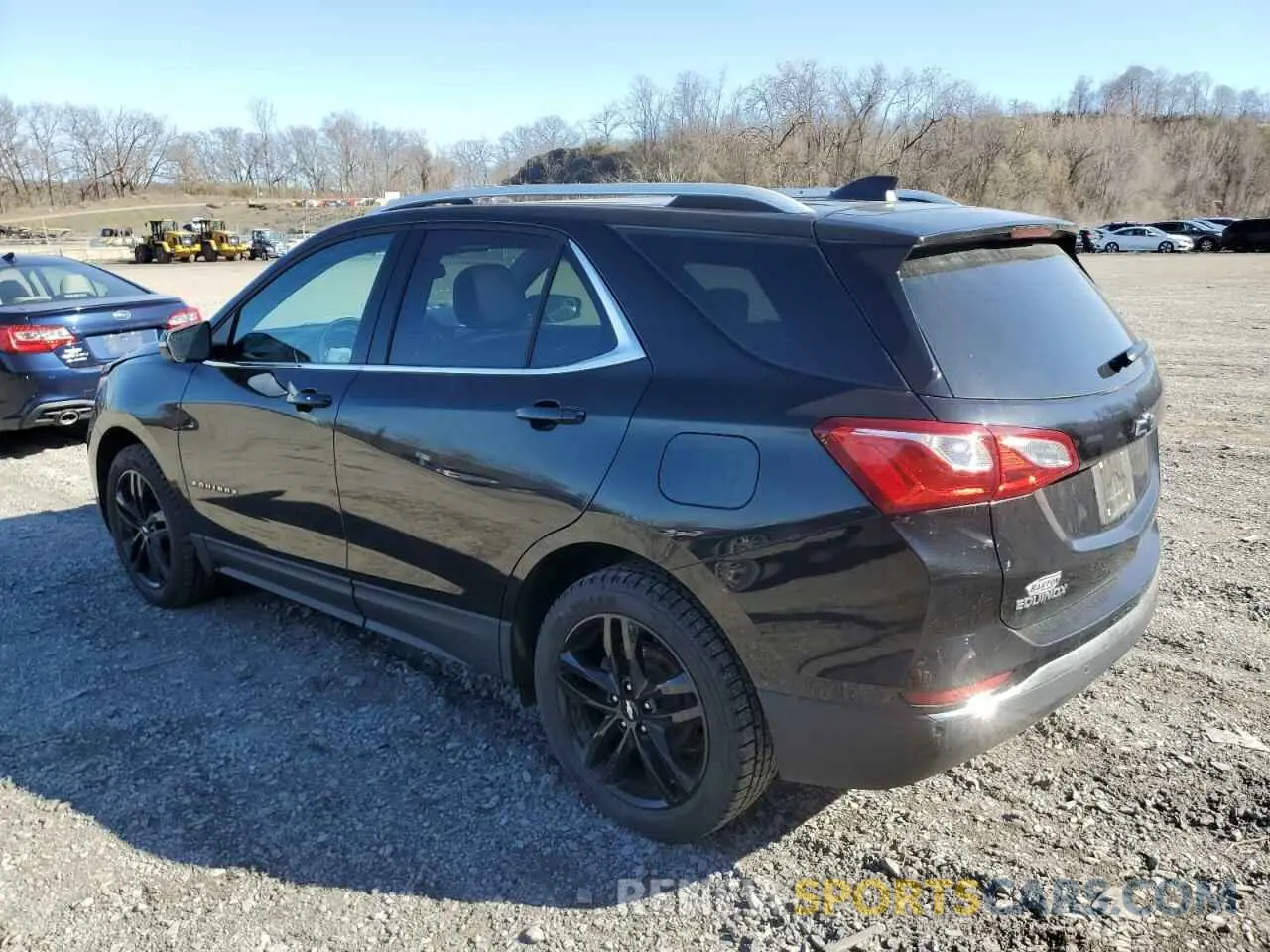 2 Photograph of a damaged car 3GNAXUEV3LL159637 CHEVROLET EQUINOX 2020