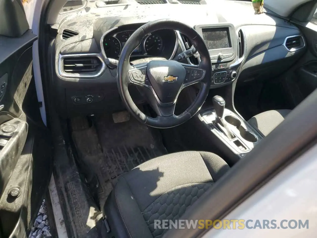 8 Photograph of a damaged car 3GNAXUEV4LS541858 CHEVROLET EQUINOX 2020