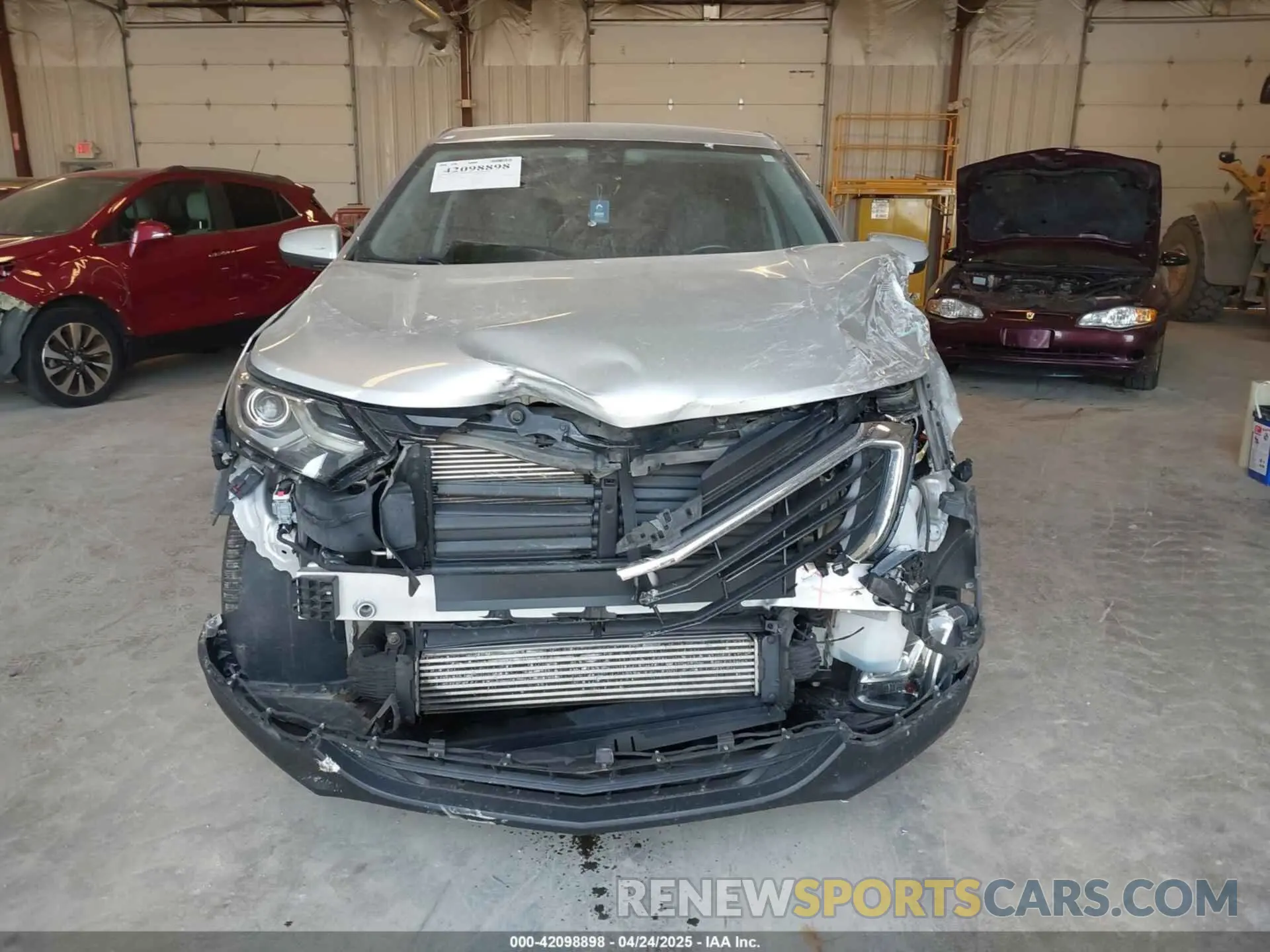 12 Photograph of a damaged car 3GNAXUEV4LS654225 CHEVROLET EQUINOX 2020