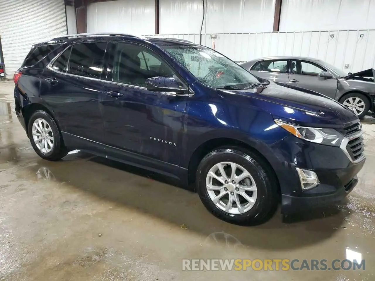 4 Photograph of a damaged car 3GNAXUEV4LS686852 CHEVROLET EQUINOX 2020