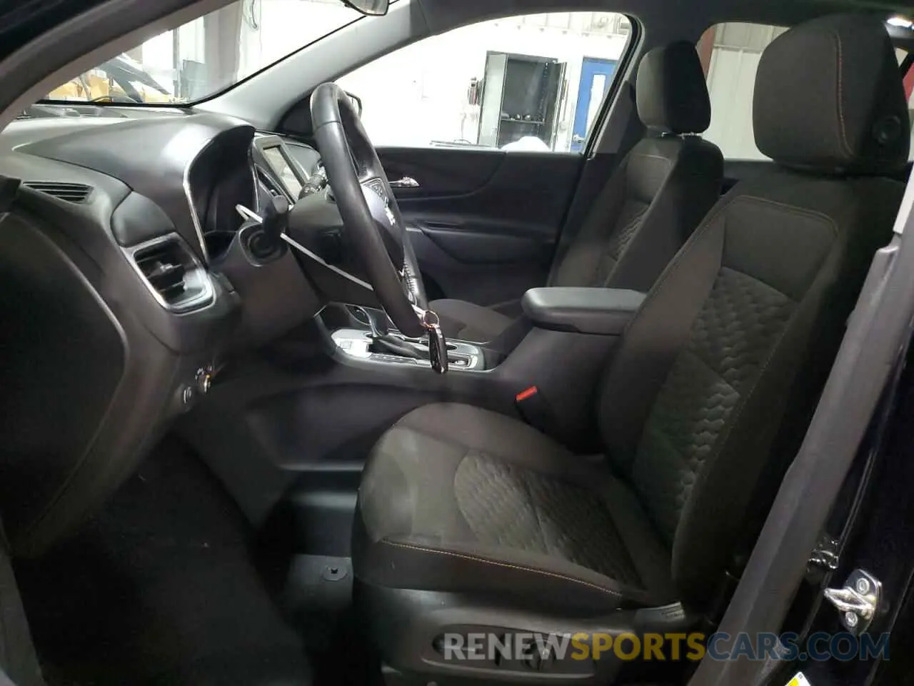 7 Photograph of a damaged car 3GNAXUEV4LS686852 CHEVROLET EQUINOX 2020