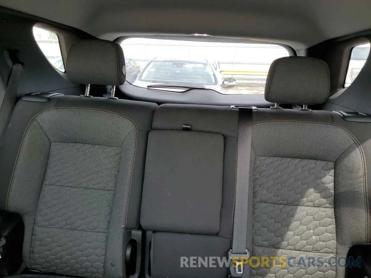 10 Photograph of a damaged car 3GNAXUEV4LS733961 CHEVROLET EQUINOX 2020