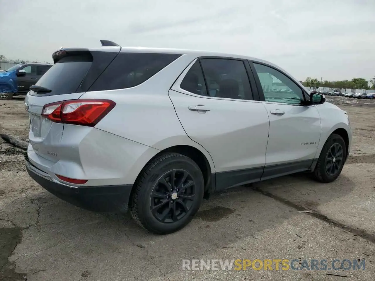 3 Photograph of a damaged car 3GNAXUEV4LS733961 CHEVROLET EQUINOX 2020