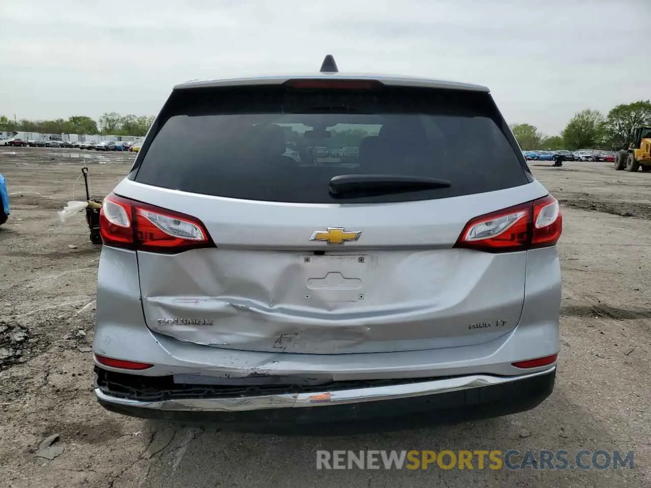 6 Photograph of a damaged car 3GNAXUEV4LS733961 CHEVROLET EQUINOX 2020